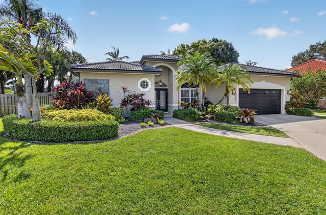 1365 E Barwick Ranch Circle, Delray Beach FL 33445 - Delray Beach, FL - Photo 2