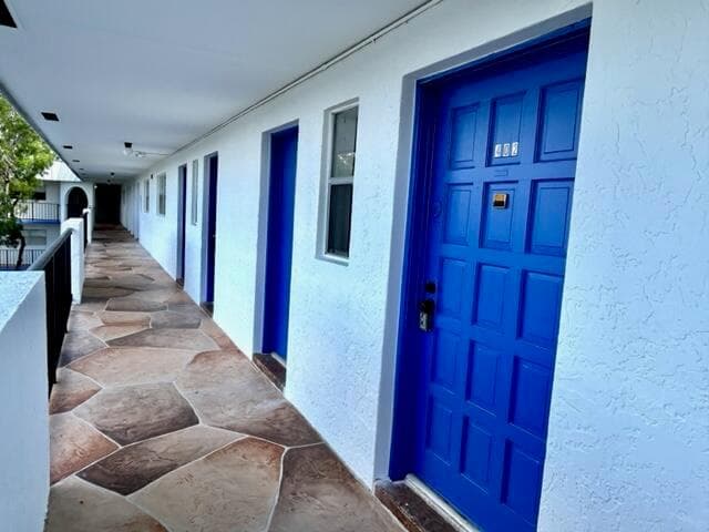 6061 N Falls Cir Drive # 402, Lauderhill FL 33319 - Lauderhill, FL - Photo 2