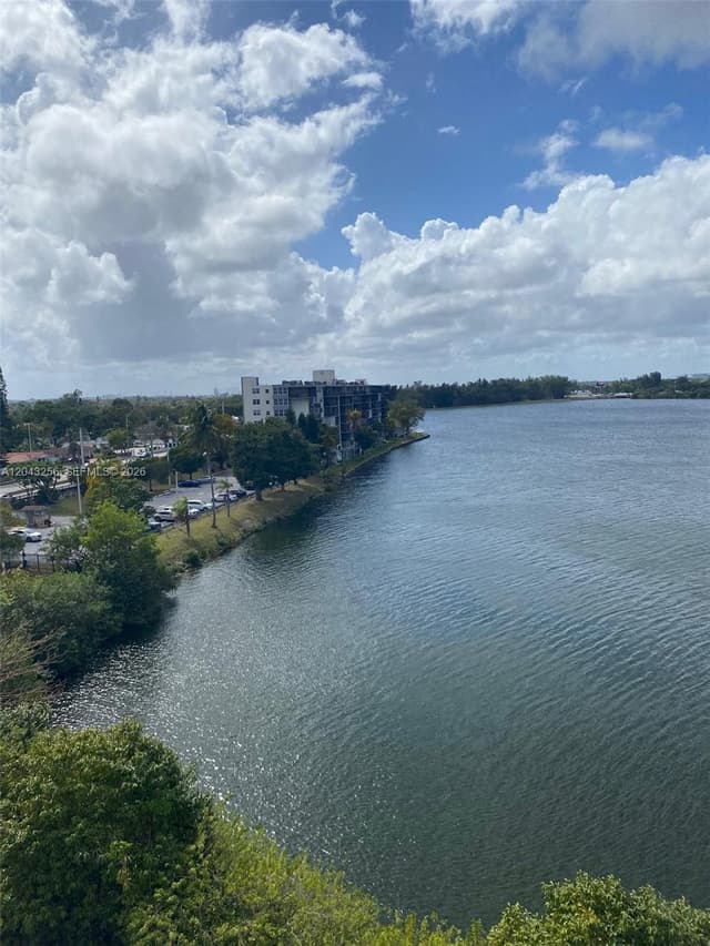 1301 NE Miami Gardens Dr # 701W, Miami FL 33179 - Miami, FL - Photo 4