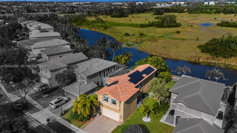 1941 SW 148th way, Miramar FL 33027