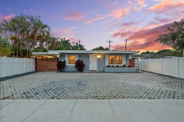 2012 SW 4th Avenue, Fort Lauderdale FL 33315 - Fort Lauderdale, FL - Photo 2