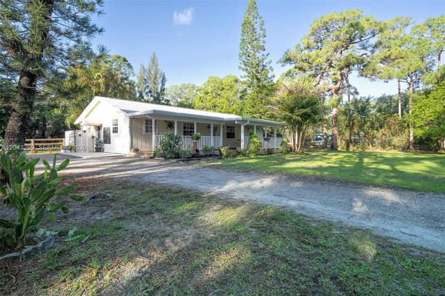 15160 Scotts Pl, Loxahatchee FL 33470 - Loxahatchee, FL - Photo 2