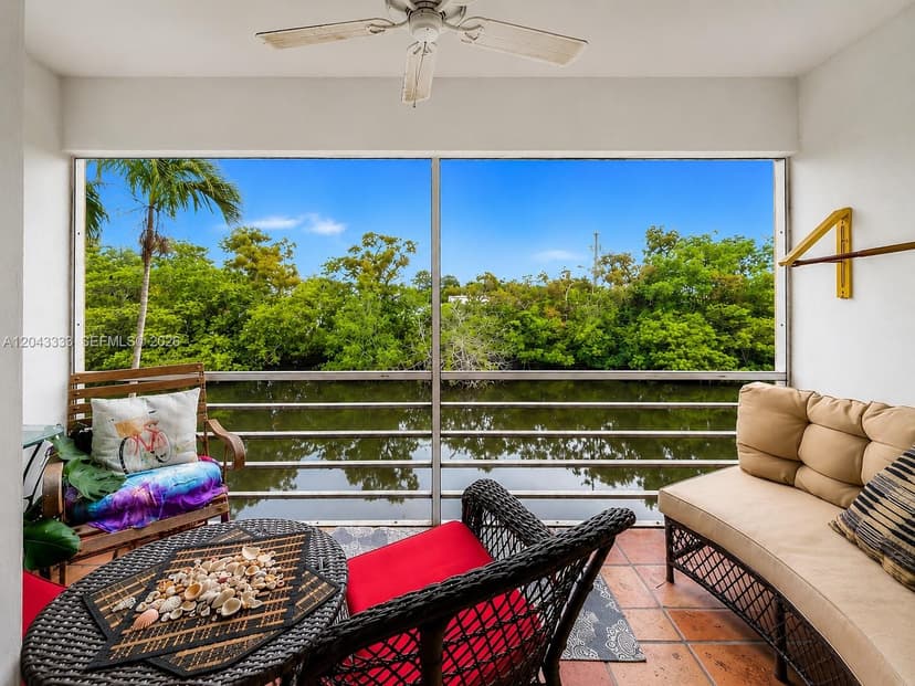 1400 NE 57th Ct # 207, Fort Lauderdale FL 33334