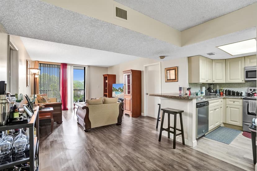 5570 NW 44th Street # 305a, Lauderhill FL 33319