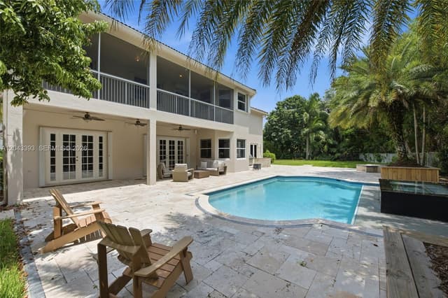 1585 Victoria Isle Way, Weston FL 33327 - Weston, FL - Photo 2
