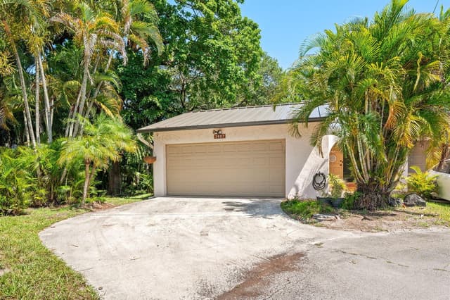 3407 Cherry Garden Circle # 151, Lauderhill FL 33319 - Lauderhill, FL - Photo 2
