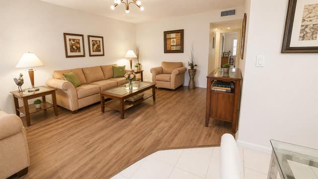280 Suffolk G, Boca Raton FL 33434 - Boca Raton, FL - Photo 2