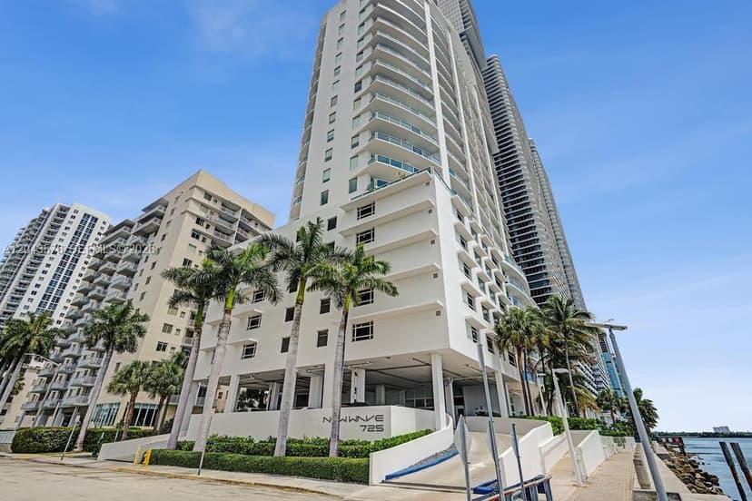 725 NE 22nd St # 8B, Miami FL 33137