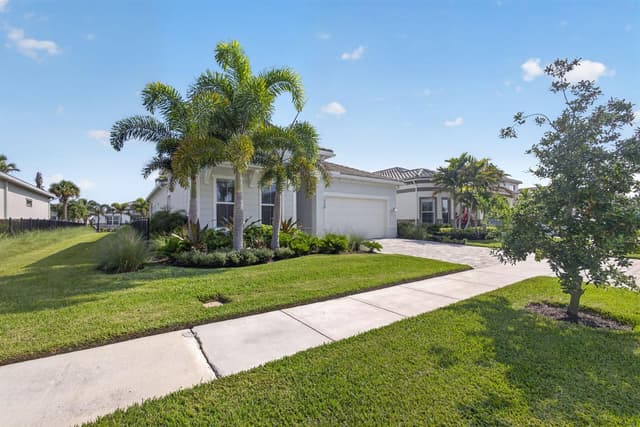 12525 Triumph Lane, Palm Beach Gardens FL 33412 - Palm Beach Gardens, FL - Photo 3