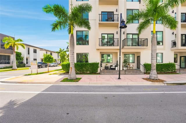 8167 NW 41st St # 101, Doral FL 33166 - Doral, FL - Photo 3