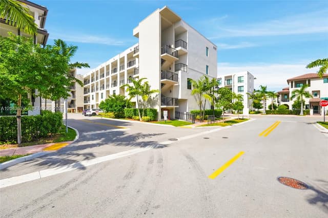 8167 NW 41st St # 101, Doral FL 33166 - Doral, FL - Photo 4
