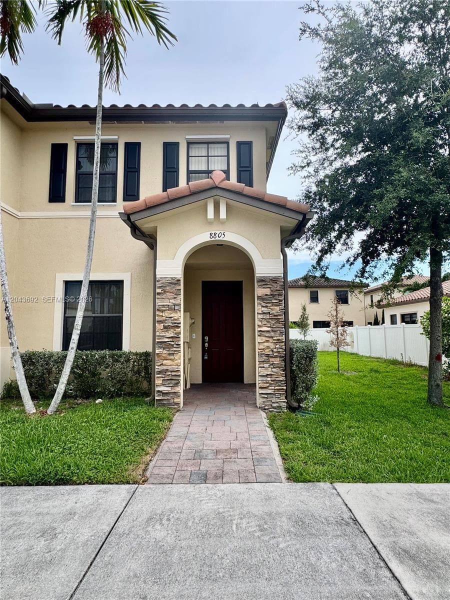 8805 W 35th Ave, Hialeah FL 33018 - Hialeah, FL - Photo 1