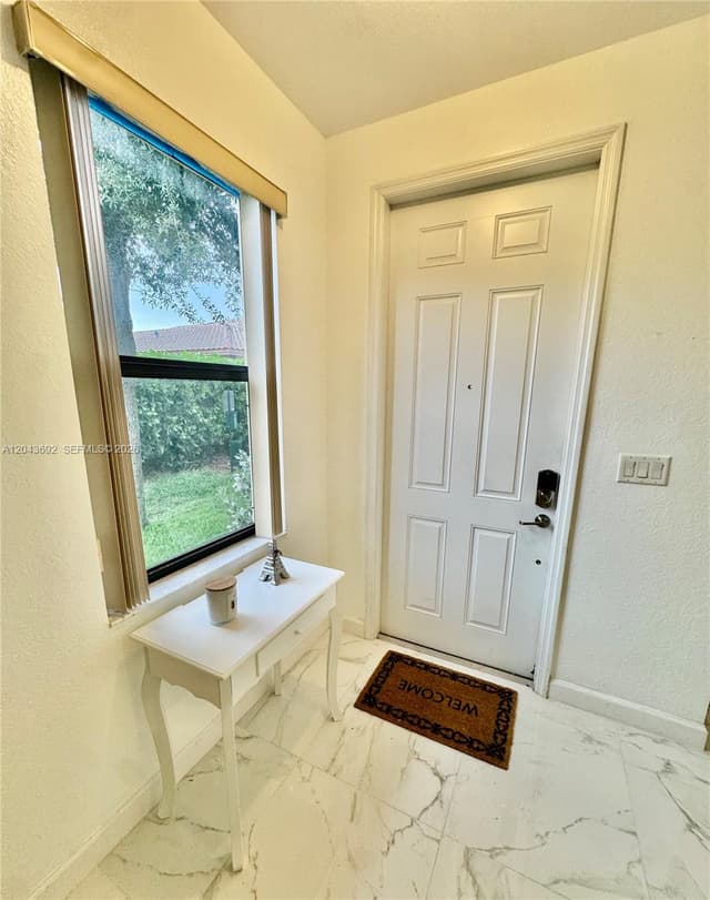 8805 W 35th Ave, Hialeah FL 33018 - Hialeah, FL - Photo 4
