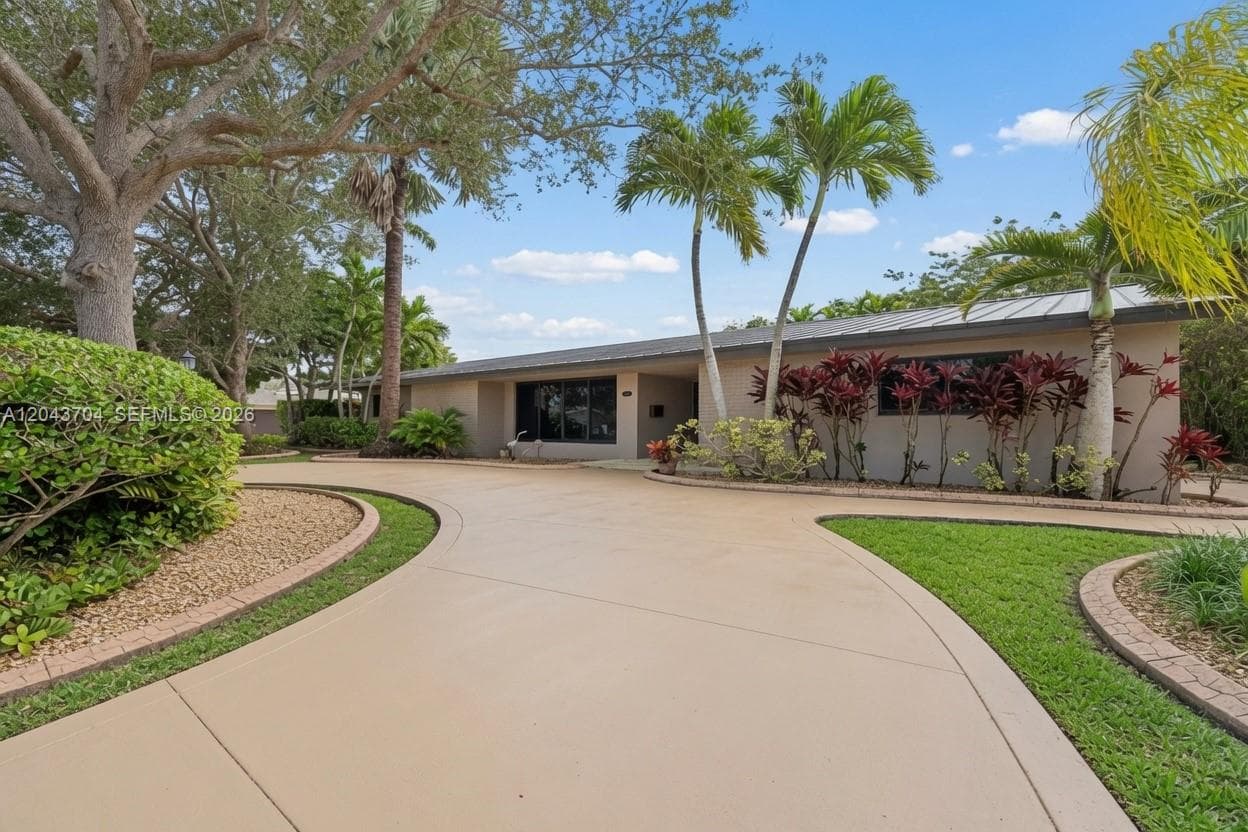 7430 SW 142nd Ter, Palmetto Bay FL 33158 - Palmetto Bay, FL - Photo 1