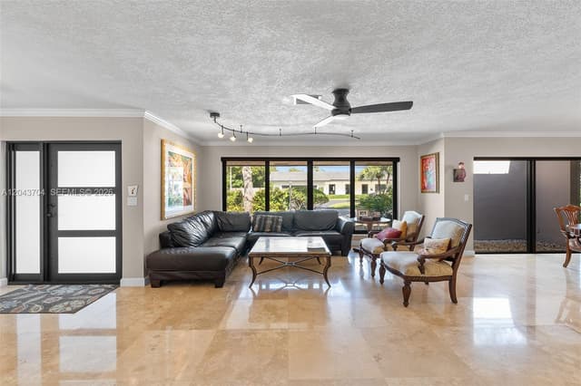 7430 SW 142nd Ter, Palmetto Bay FL 33158 - Palmetto Bay, FL - Photo 4