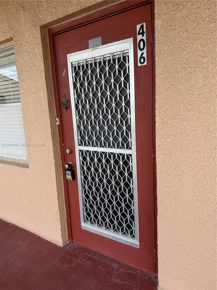 7220 Lake Cir Dr # 406, Margate FL 33063 - Margate, FL - Photo 1