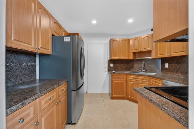 3301 Spanish Moss Ter # 405, Lauderhill FL 33319 - Lauderhill, FL - Photo 4