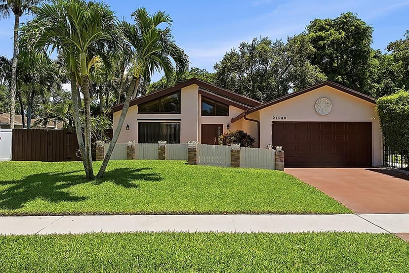 21540 Kapok Circle, Boca Raton FL 33433