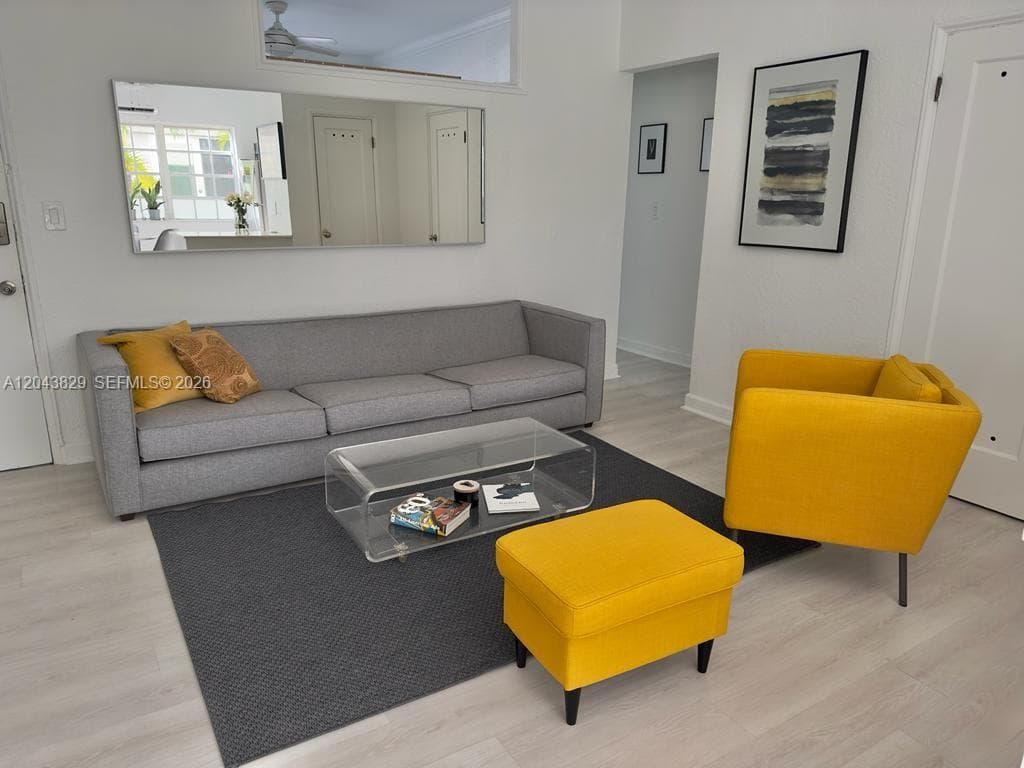 836 10th St # 5, Miami Beach FL 33139