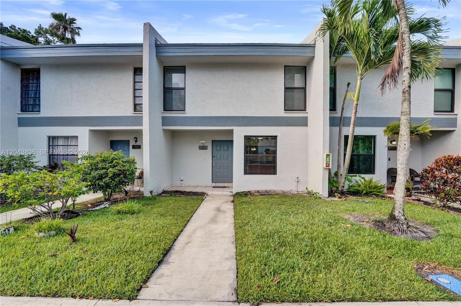 9220 NW 14th St # 272, Pembroke Pines FL 33024 - Pembroke Pines, FL - Photo 1