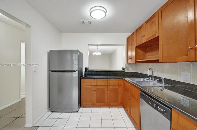 9220 NW 14th St # 272, Pembroke Pines FL 33024 - Pembroke Pines, FL - Photo 5