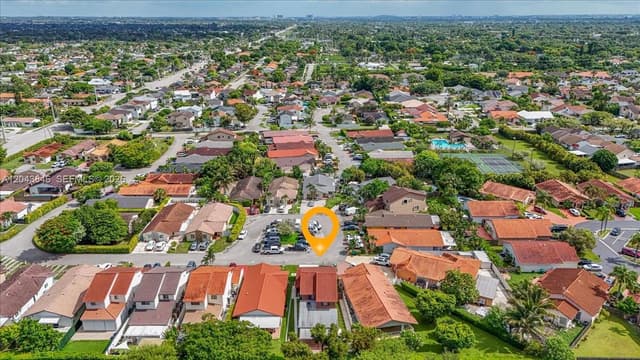 10528 SW 69th Ter, Miami FL 33173 - Miami, FL - Photo 5