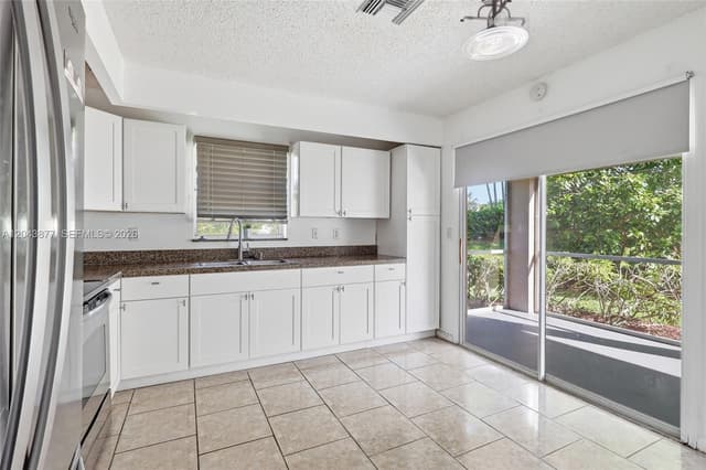 1855 SE 6th Ct, Homestead FL 33033 - Homestead, FL - Photo 7