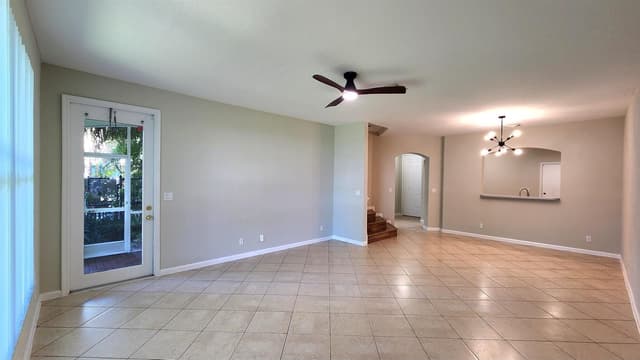 2124 Oakmont Drive, Riviera Beach FL 33404 - Riviera Beach, FL - Photo 6