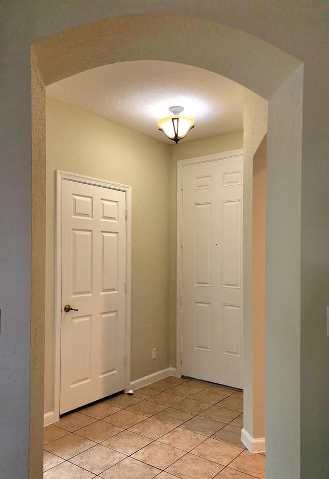 2124 Oakmont Drive, Riviera Beach FL 33404 - Riviera Beach, FL - Photo 4