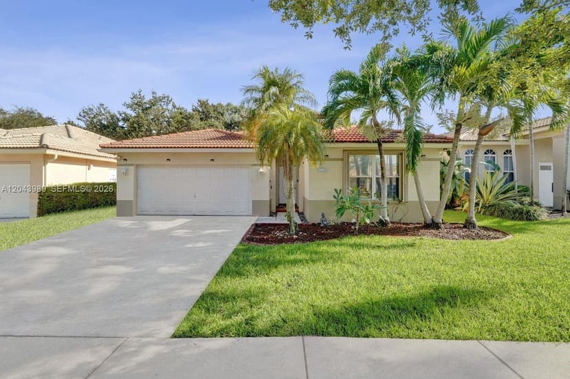 14003 N Cypress Cove Cir, Davie FL 33325