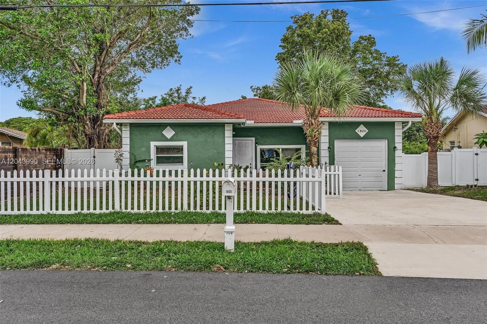 1800 NW 3rd Ct, Fort Lauderdale FL 33311