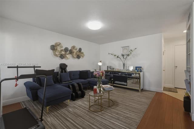 977 Riverside Dr # 220, Coral Springs FL 33071 - Coral Springs, FL - Photo 7