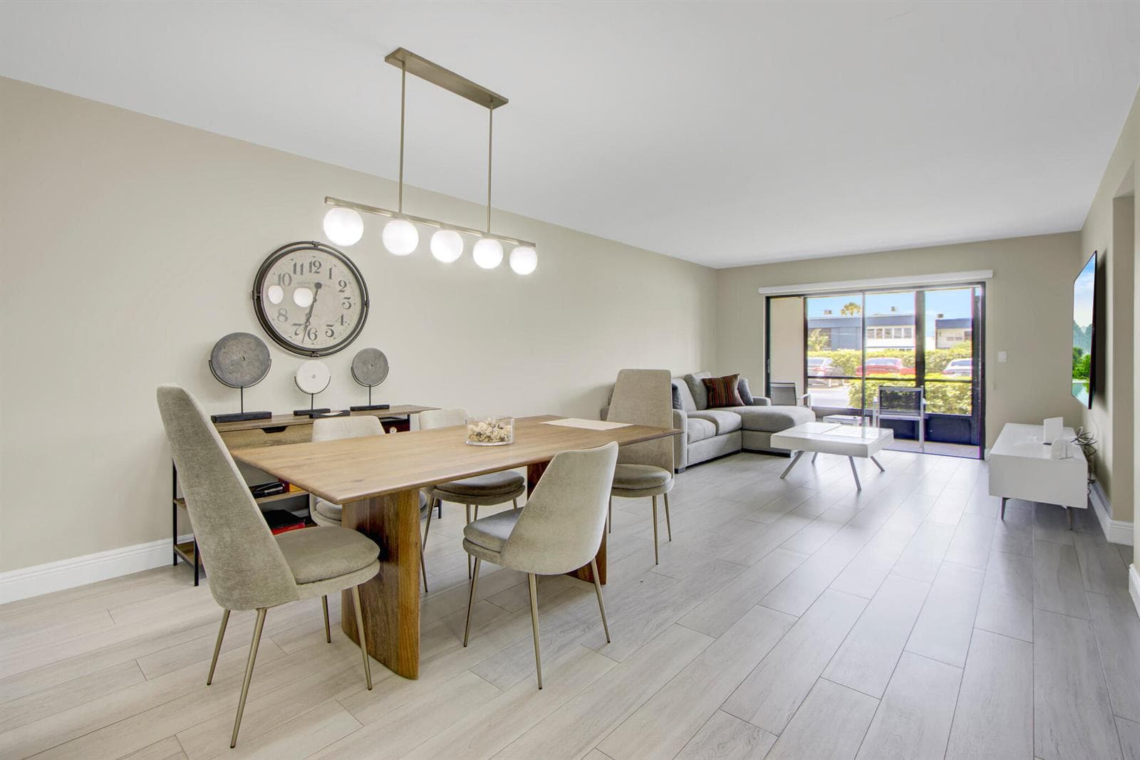 15451 Pembridge Drive # 206, Delray Beach FL 33484