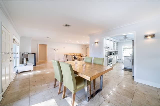 13140 Coronado Dr, North Miami FL 33181 - North Miami, FL - Photo 5