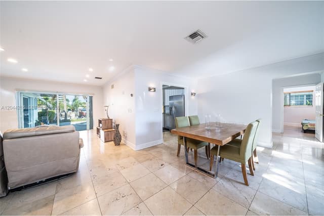13140 Coronado Dr, North Miami FL 33181 - North Miami, FL - Photo 4
