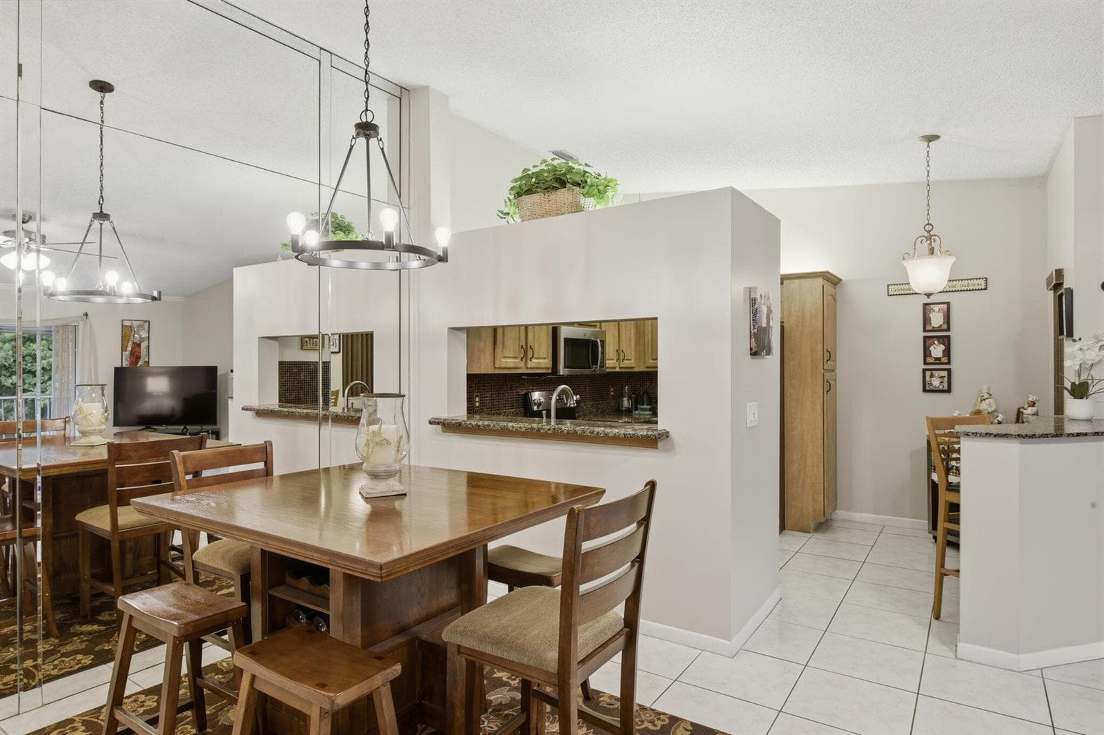 13811 Oneida Drive # F2, Delray Beach FL 33446