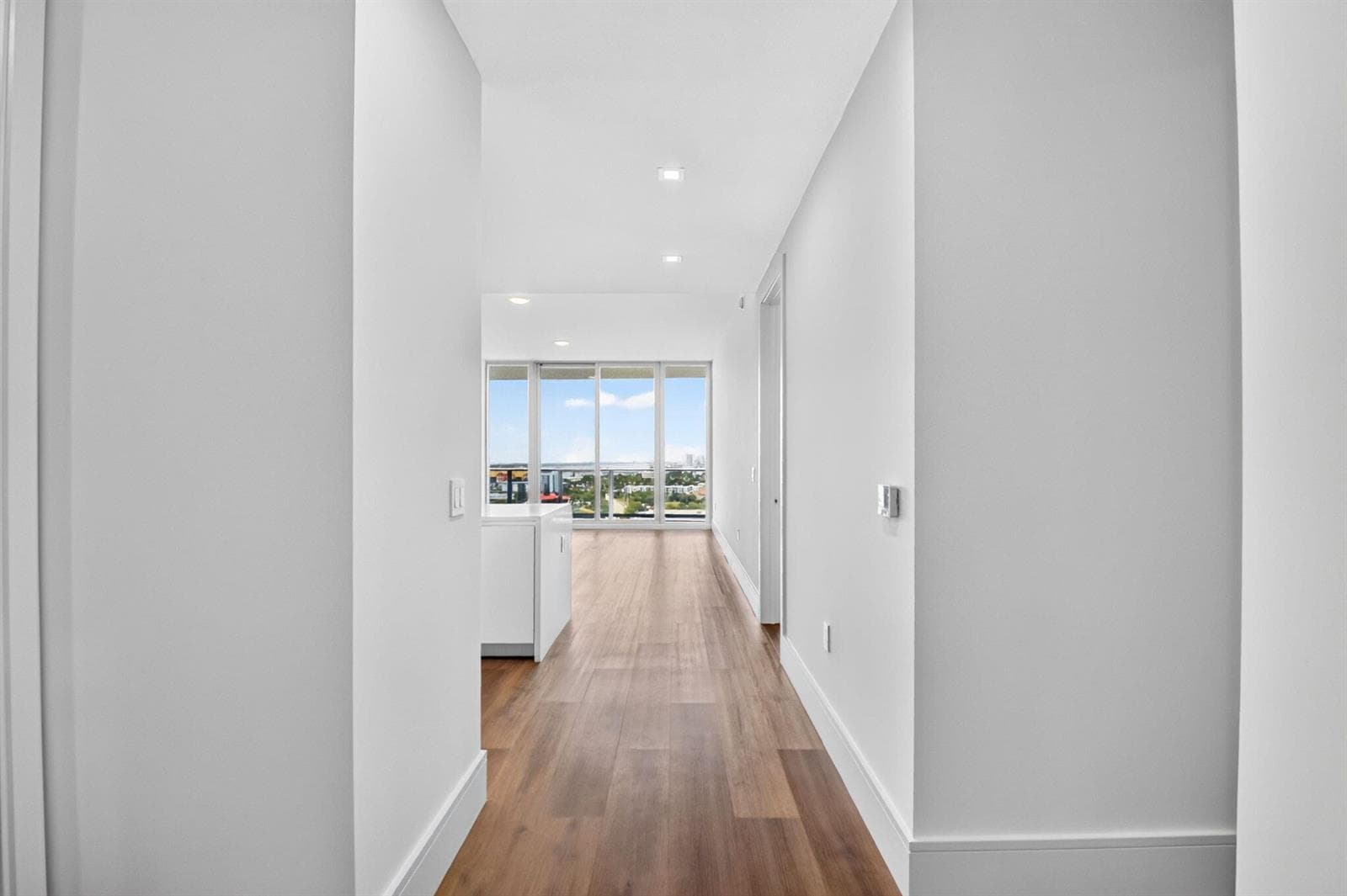 220 Lake Shore Drive # 1511, West Palm Beach FL 33403