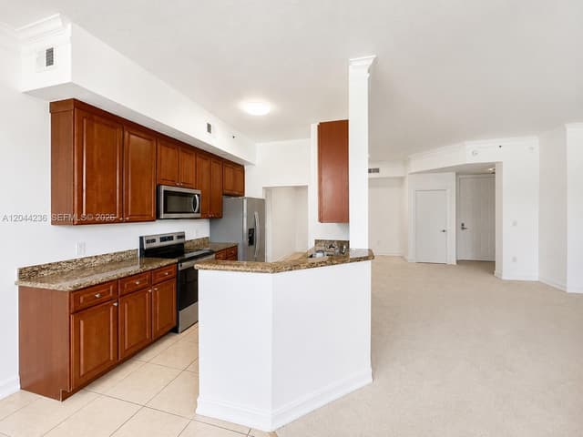 3001 NE 185th St # 515, Aventura FL 33180 - Aventura, FL - Photo 4