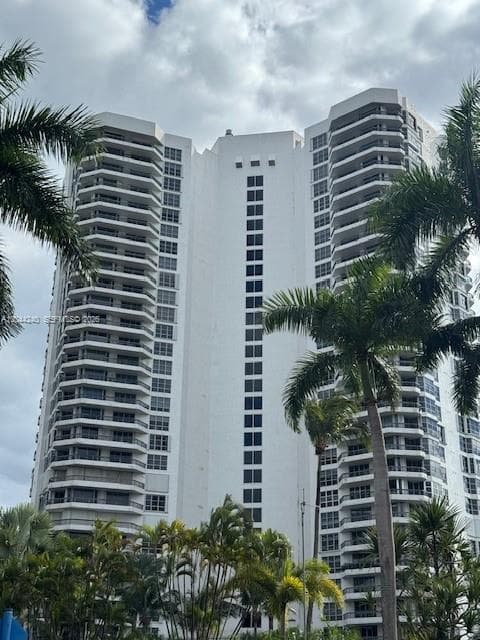 19101 NE 36th Ct # 1005, Aventura FL 33180 - Aventura, FL - Photo 2