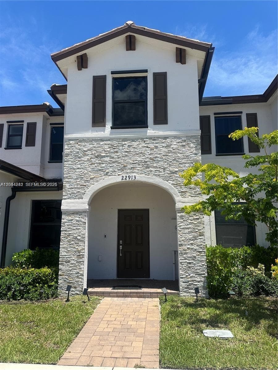 22913 SW 99th Ave, Cutler Bay FL 33190 - Cutler Bay, FL - Photo 1
