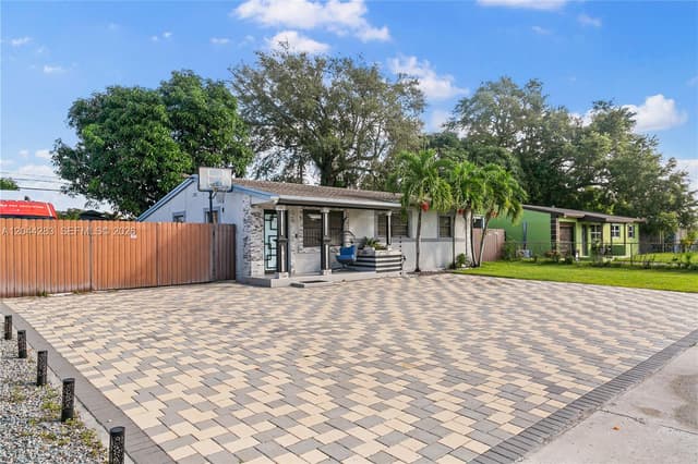 3311 NW 171st St, Miami Gardens FL 33056 - Miami Gardens, FL - Photo 2