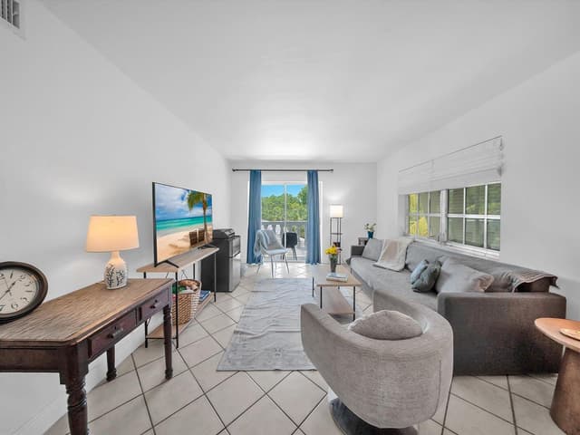 1150 Madruga Avenue # C302, Miami FL 33146 - Miami, FL - Photo 6