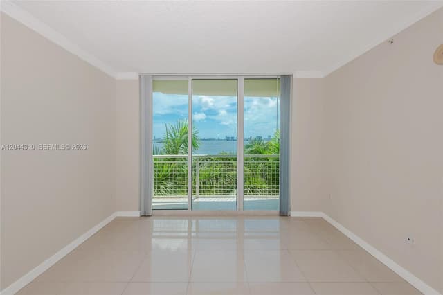2000 N Bayshore Dr # 516, Miami FL 33137 - Miami, FL - Photo 6