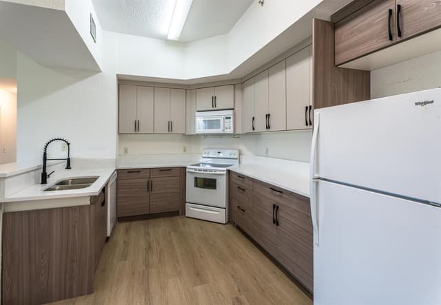 2801 Riverside Drive # s, Coral Springs FL 33065 - Coral Springs, FL - Photo 5
