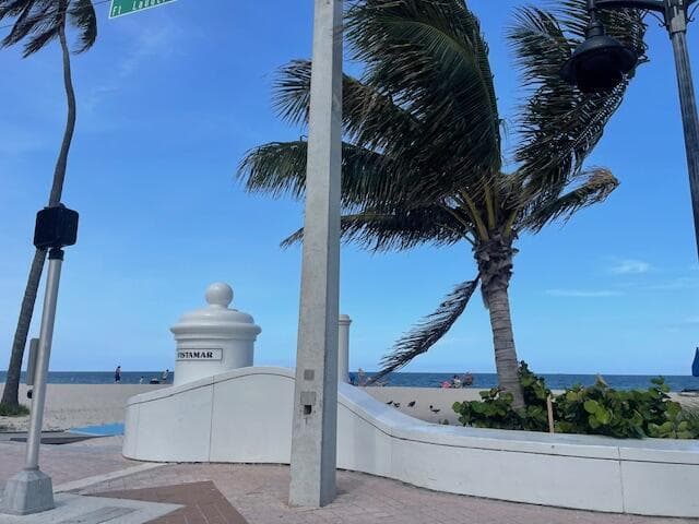 336 N Birch Road # 6d, Fort Lauderdale FL 33304 - Fort Lauderdale, FL - Photo 4