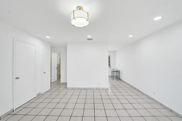 5830 Garfield Street, Hollywood FL 33021 - Hollywood, FL - Photo 4