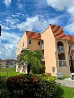 9010 Sunrise Lakes Blvd # 301, Sunrise FL 33322