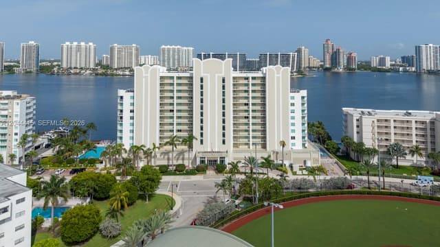18100 N Bay Rd # 304, Sunny Isles Beach FL 33160 - Sunny Isles Beach, FL - Photo 3