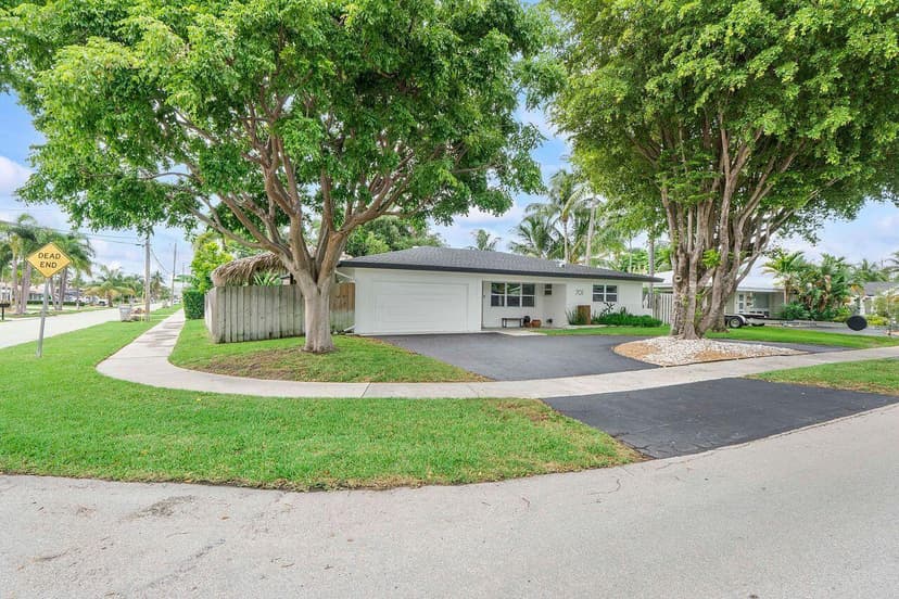 701 SE 5th Court, Pompano Beach FL 33060