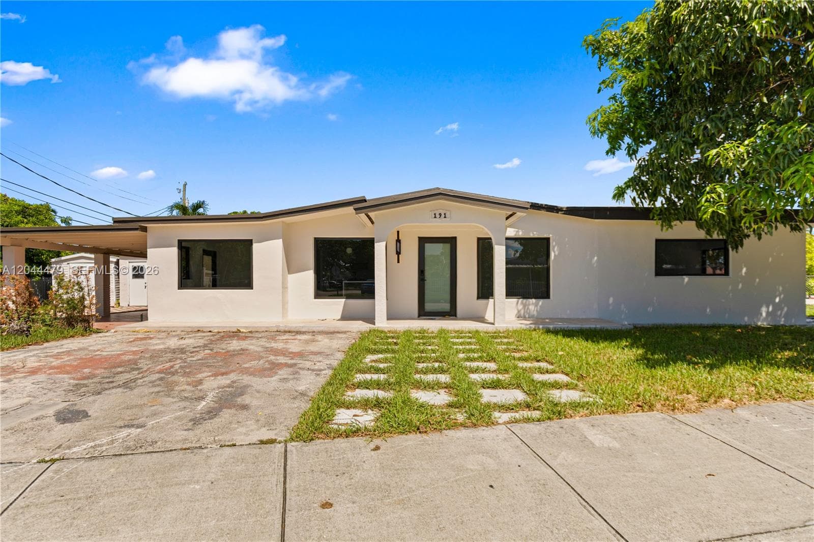 191 SE 6th Ave, Hialeah FL 33010 - Hialeah, FL - Photo 1